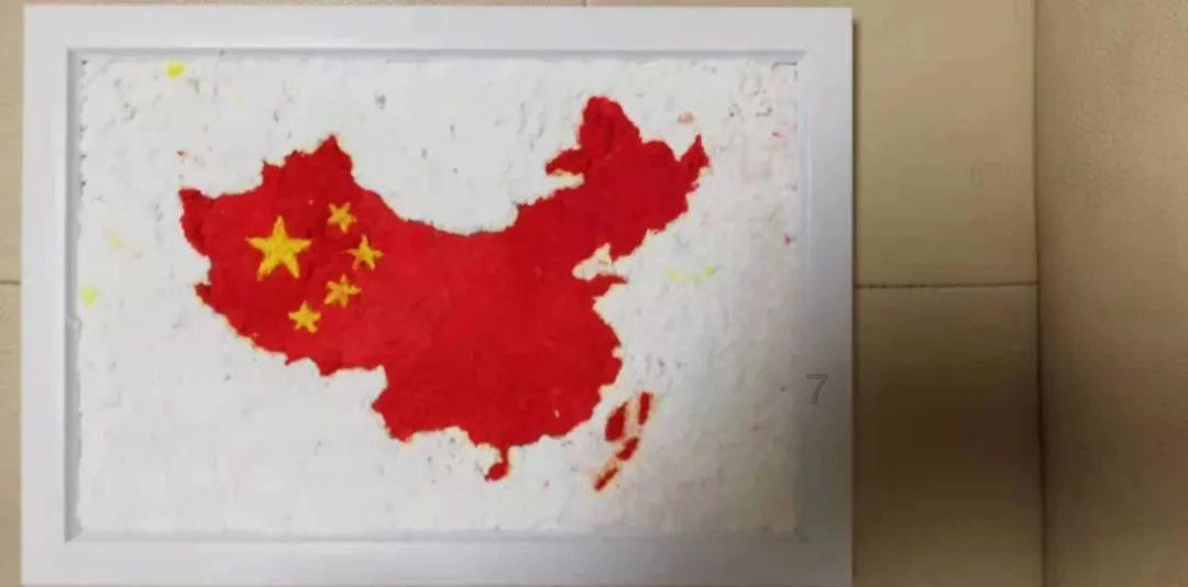 傅冬菊早年期间,就加入了中共的外围组织,民主青年同盟